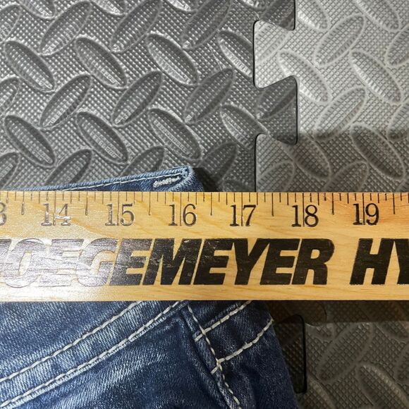 Miss Me Mid‑Rise Bootcut Jeans Women’s 32x31 Medium Wash Embellished Pockets - Picture 5 of 7